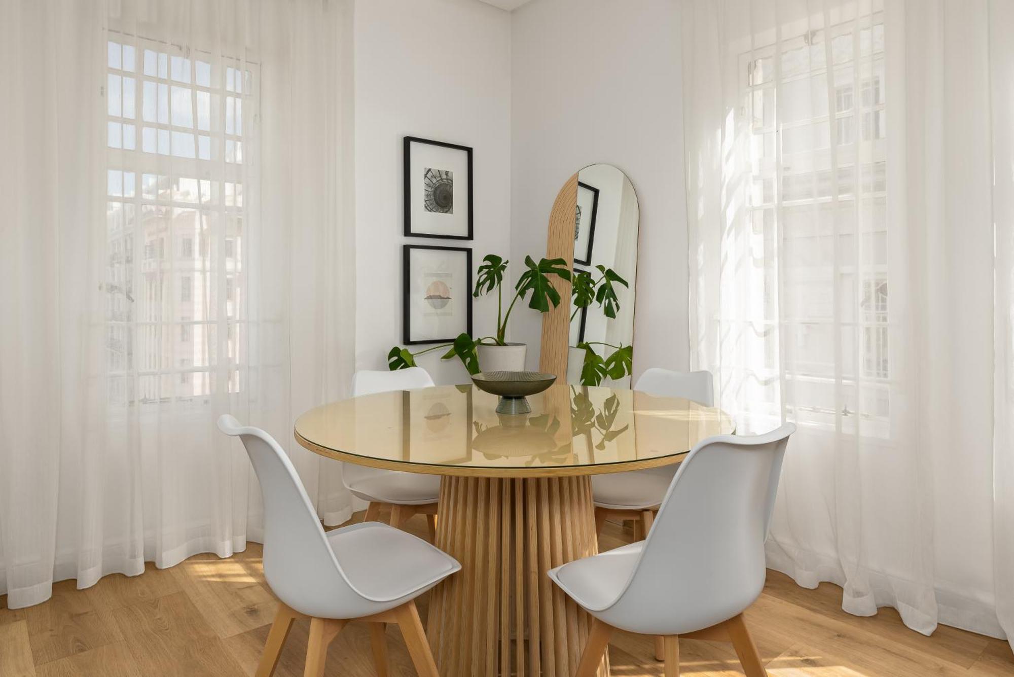 Market House 605 Apartment